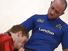 Dos Footbolistas Apelo en el Gimnasio